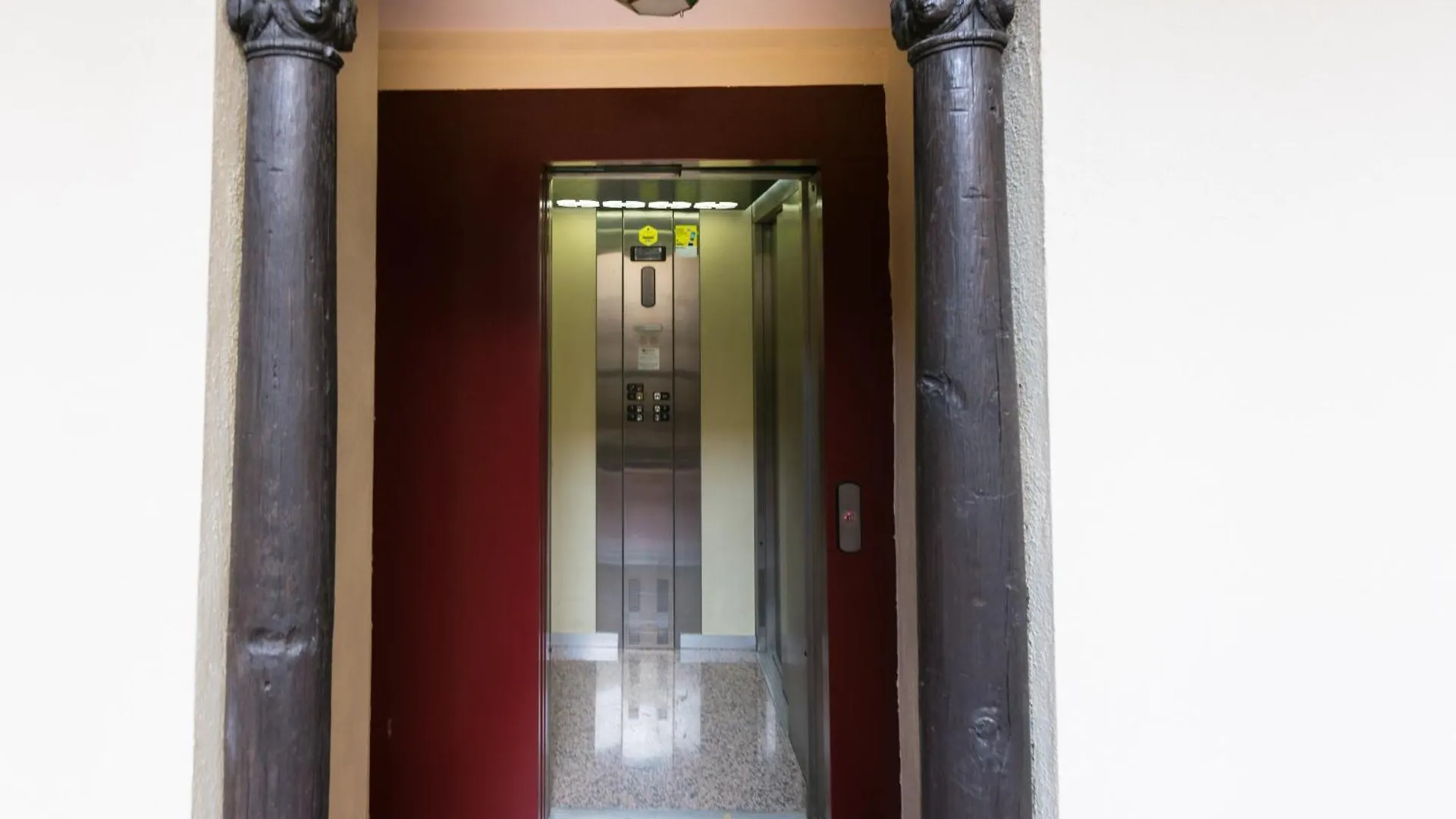 Nuevo Santiago Apartment Granada Center