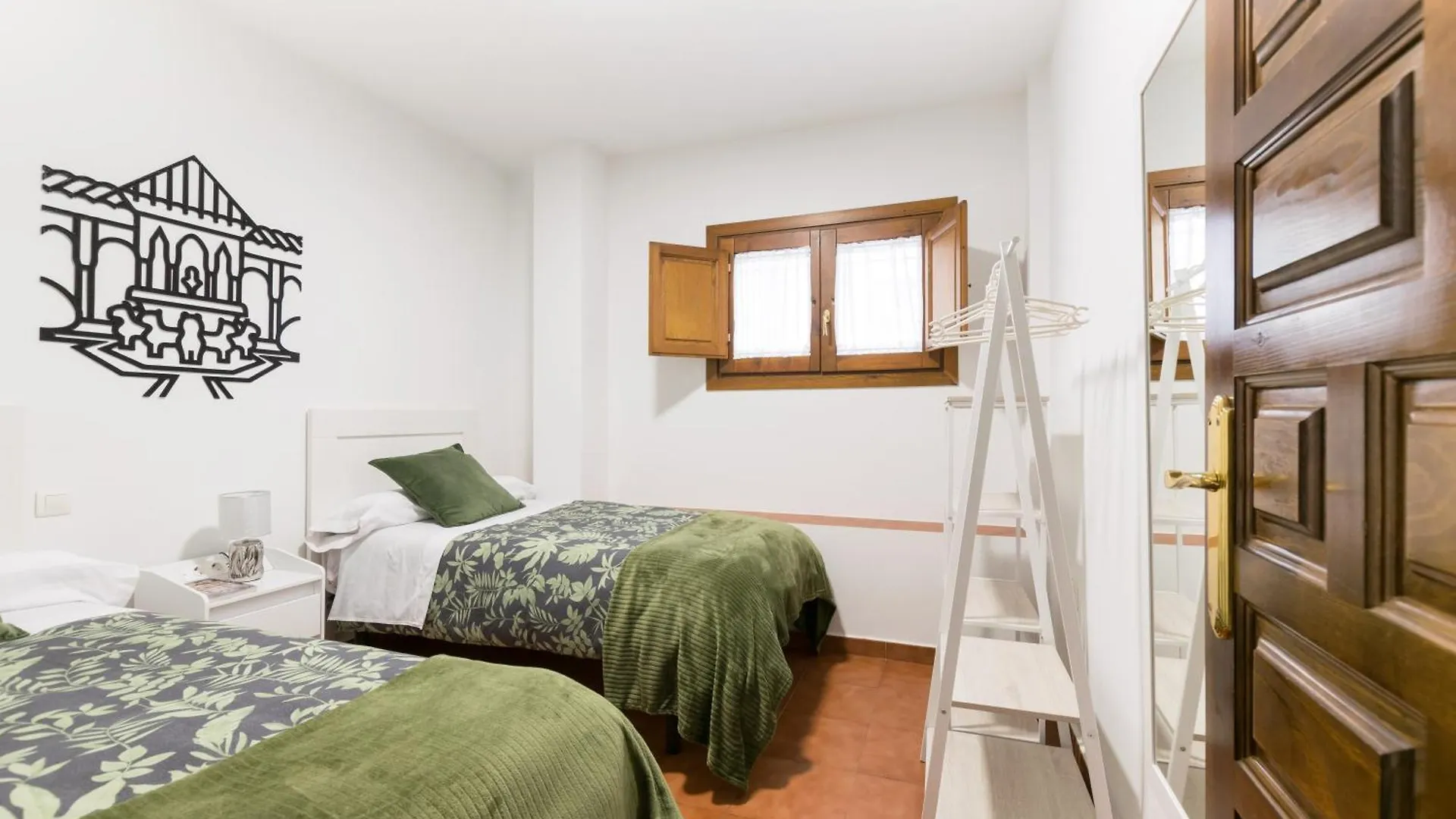 Nuevo Santiago Apartment Granada Center